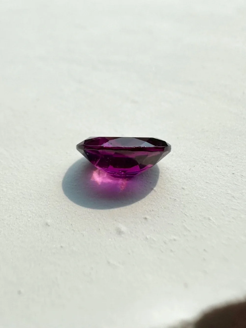 💖 2.06 CT Natural RHODOLITE GARNET Vivid Fuchsia Oval Gem